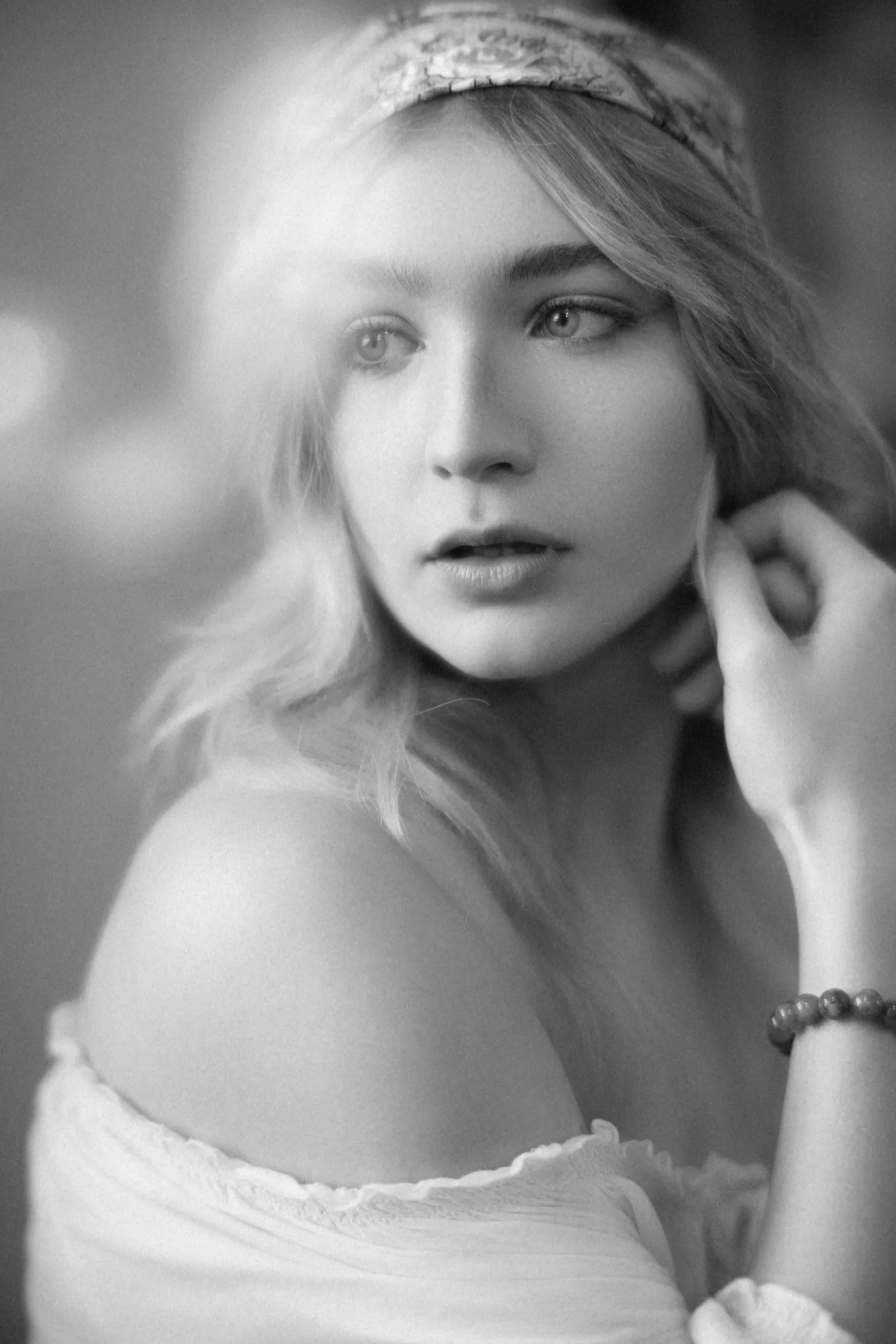 Black & White — image 5