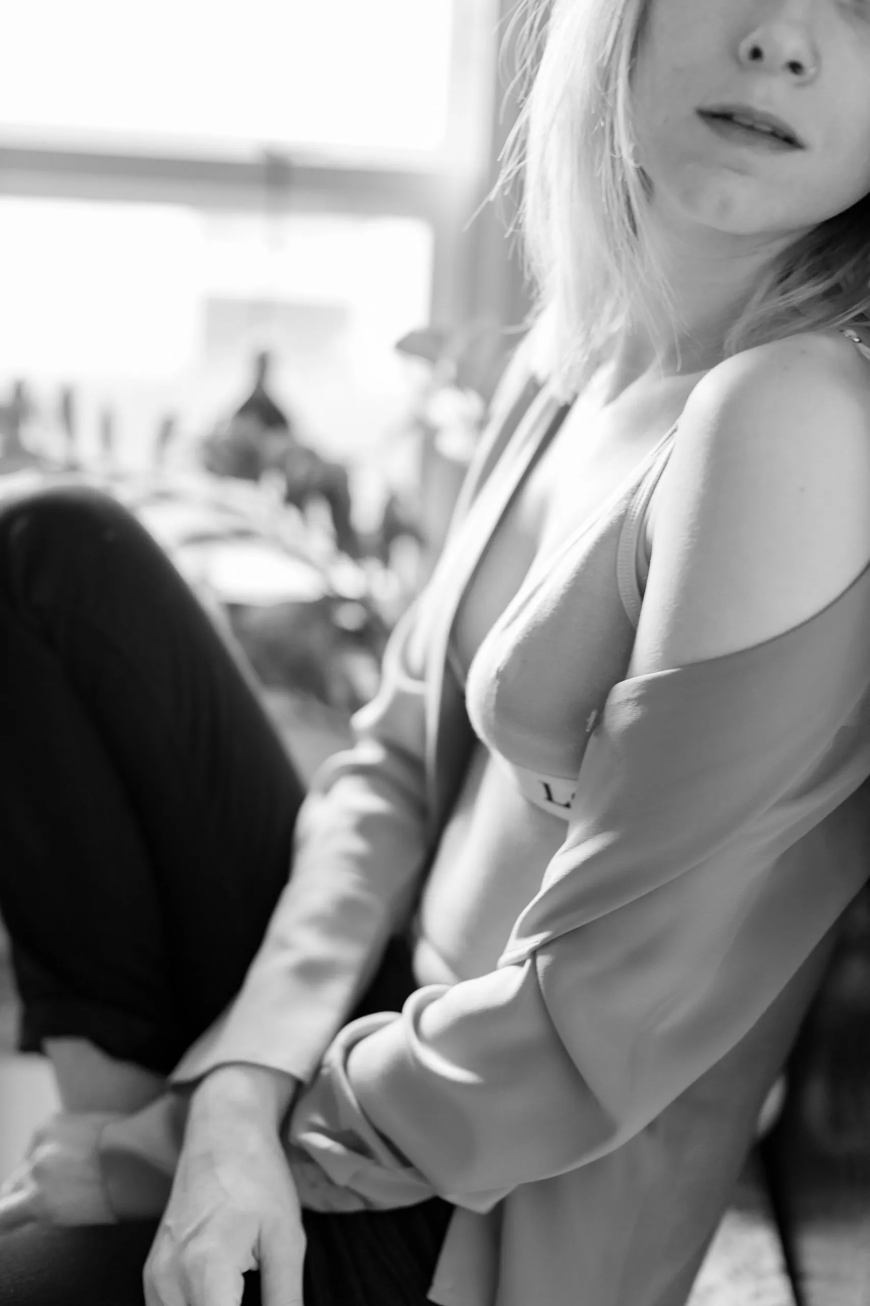 Black & White — image 10
