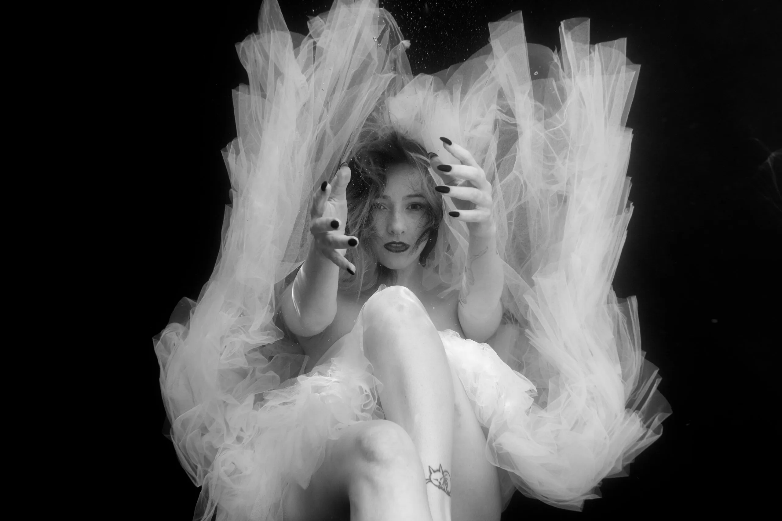 Underwater portrait — image 9